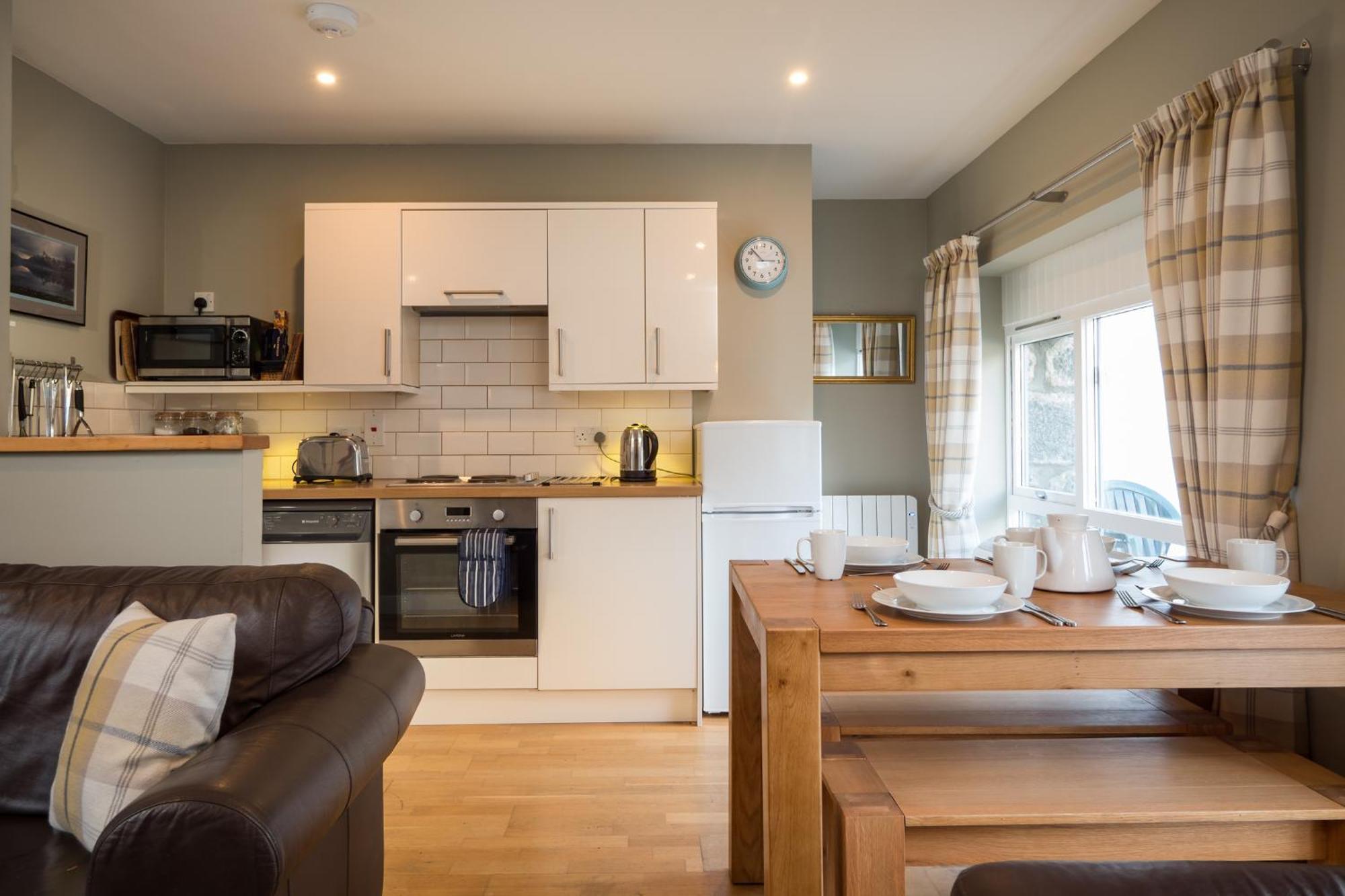 Highland Holiday Cottages นิวตันมอร์ ภายนอก รูปภาพ